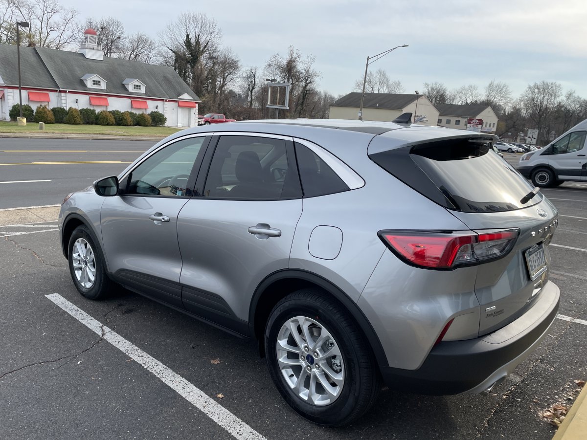 2021 Escape SE AWD- Iconic Silver - Vehicle Locator By Ford Employees ...