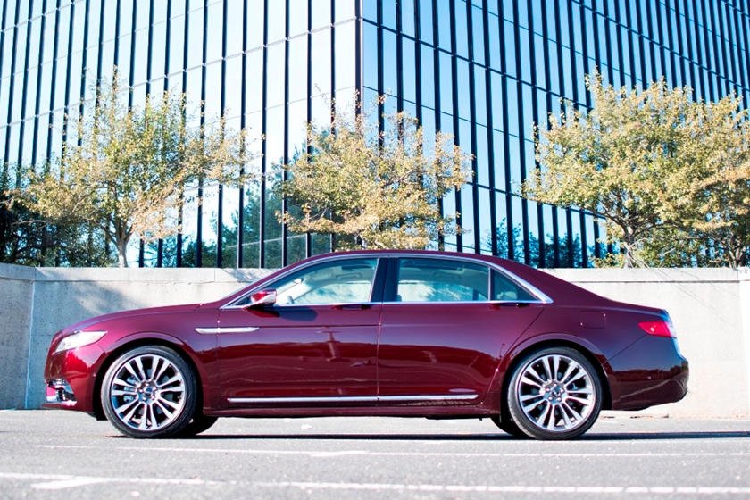 2020-lincoln-continental-side-view-carbuzz-499228.jpg
