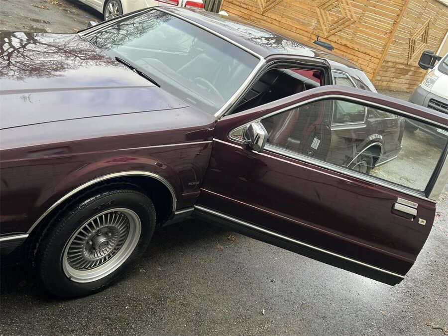 Driver Side-1989-lincoln-mark-vii-std.jpg